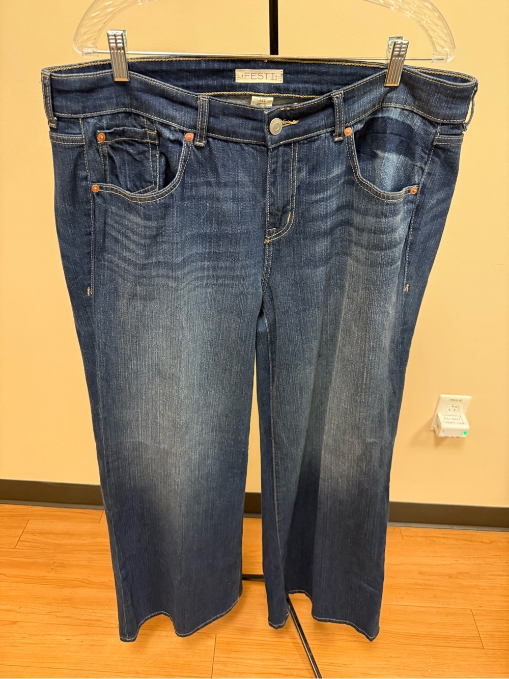Torrid + Festi Super Wide Leg Jeans - 14T